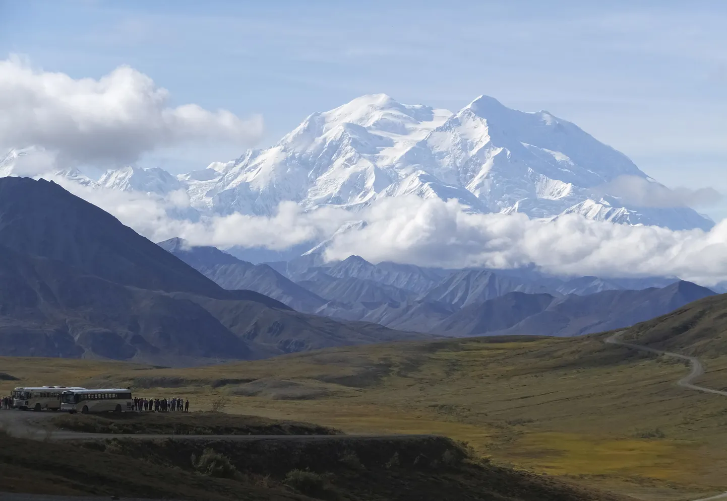 Denali kalns. Ziemeļamerikas augstākā virsotne.