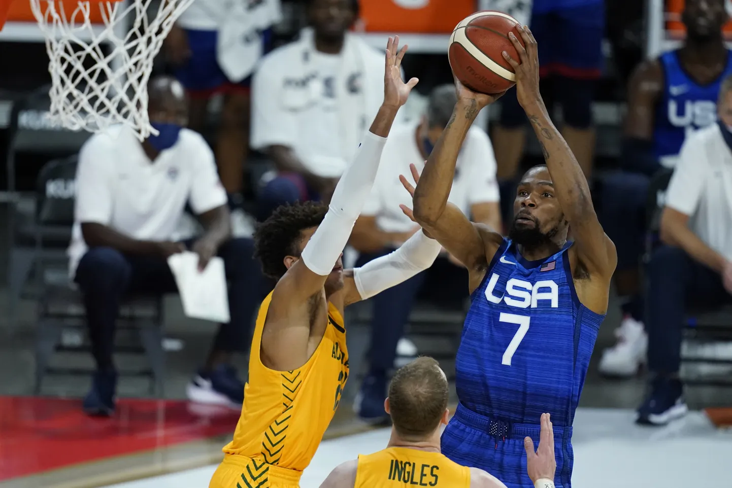 Kevin Durant (palliga) ei suutnud USAd kaotusest päästa.