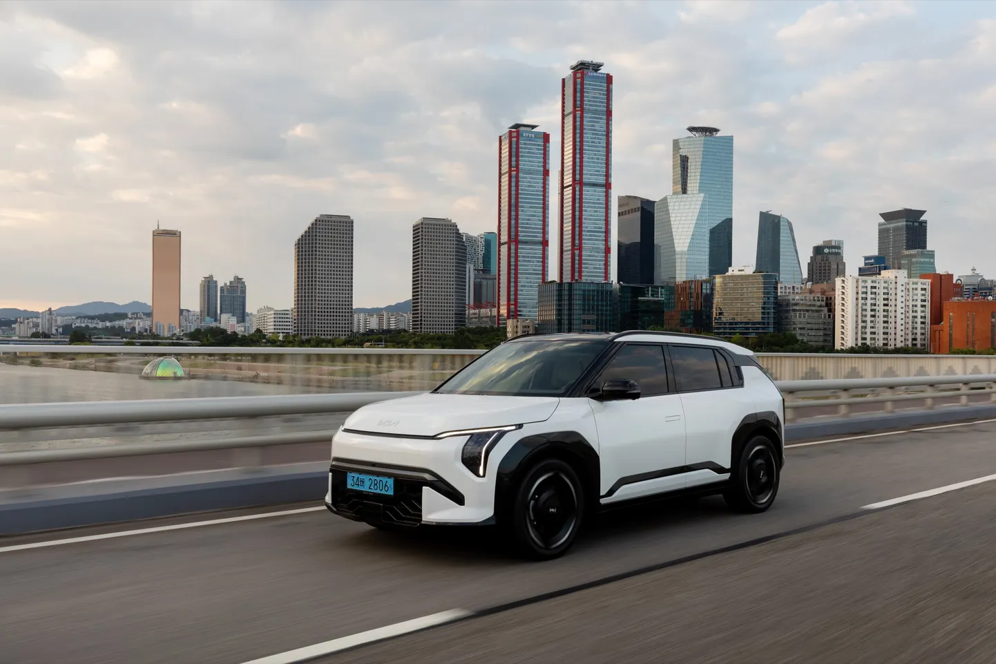 Uus Kia EV3 jõuab Eestisse napilt enne automaksu.