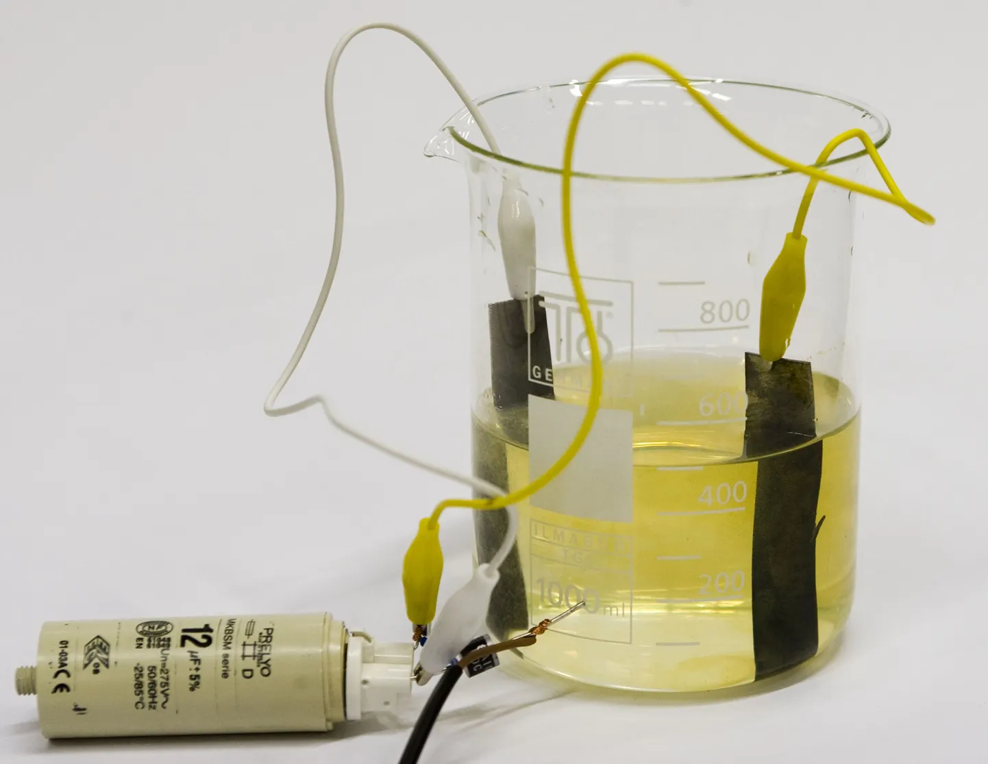 Vee elektrolüüs.