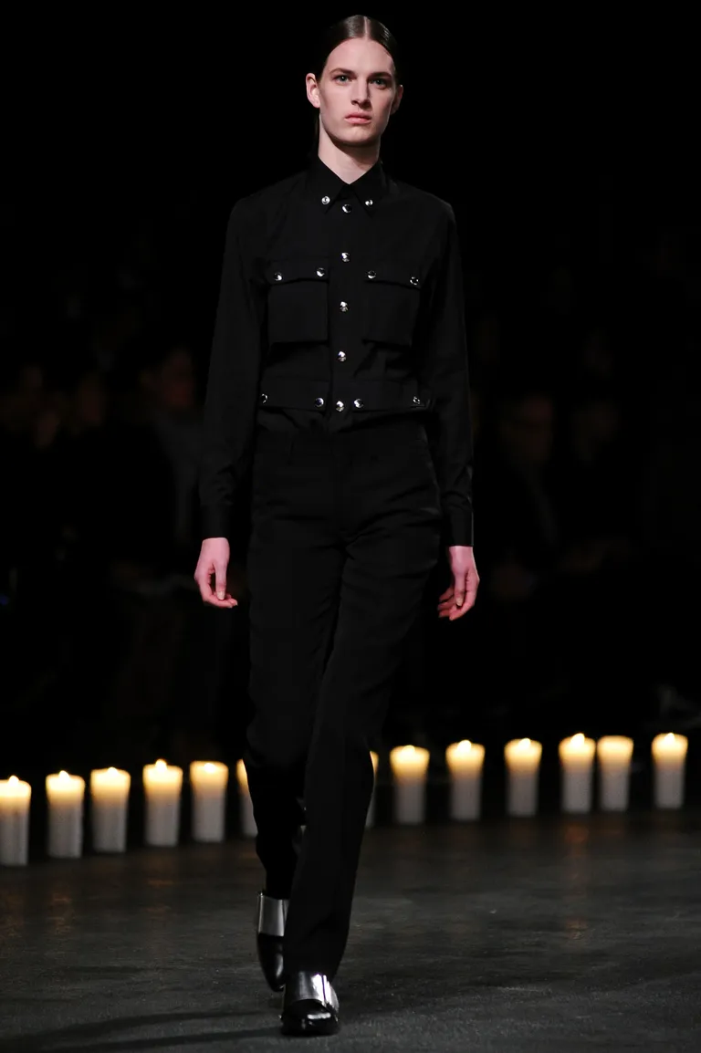 (Givenchy)