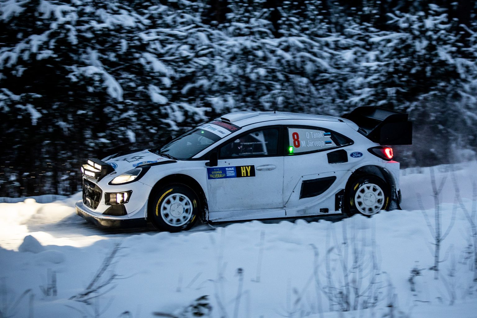 Ott Tänak ja Märtin Järveoja Ford Puma Rally1 autoga eelmisel nädalavahetusel Otepää talverallil. Põhja-Rootsis ootavad rallimehi veel talvisemad tingimused.