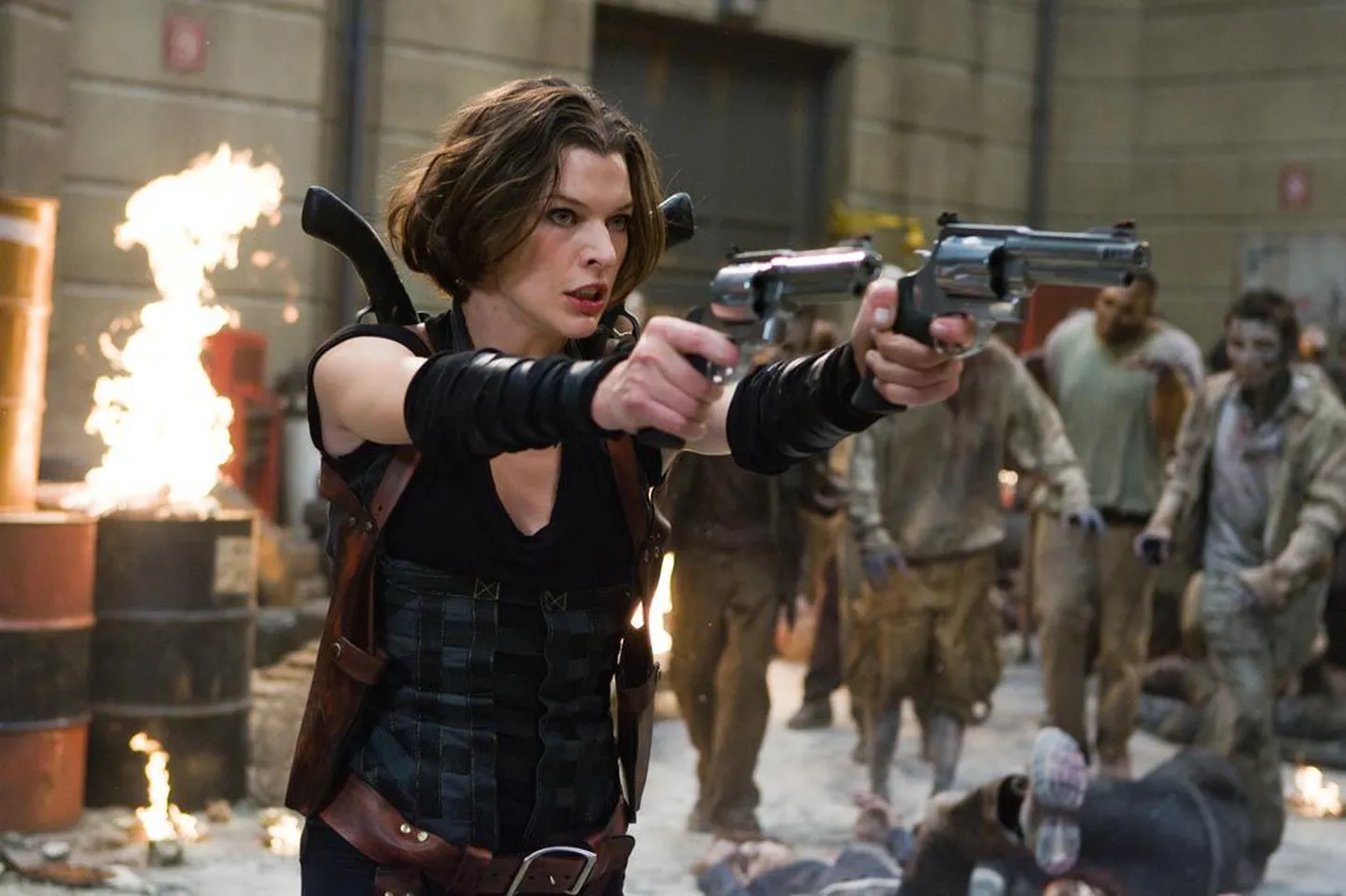 “Resident Evil: Teispoolsus” on neljas film populaarsetel arvutimängudel põhinevast saagast, mille esimene peatükk jõudis ekraanile aastal 2002.