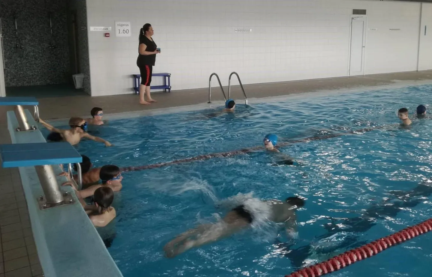 Projektipäeval Kunda ühisgümnaasiumis said õpilased teha tutvust spordimuuseumist vaatamiseks toodud ajalooliste spordivahenditega ja sportlikult aega veeta.