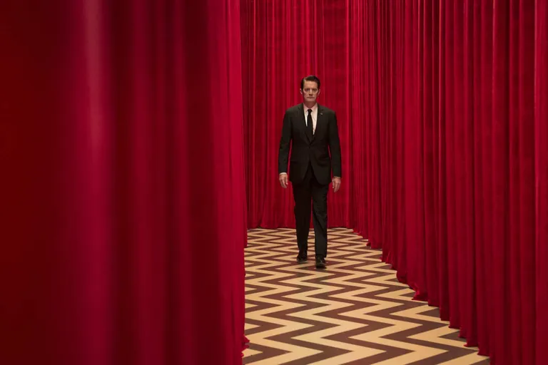 «Twin Peaks» ja FBI agent Dale Cooper (Kyle MacLachlan) on jälle sadulas