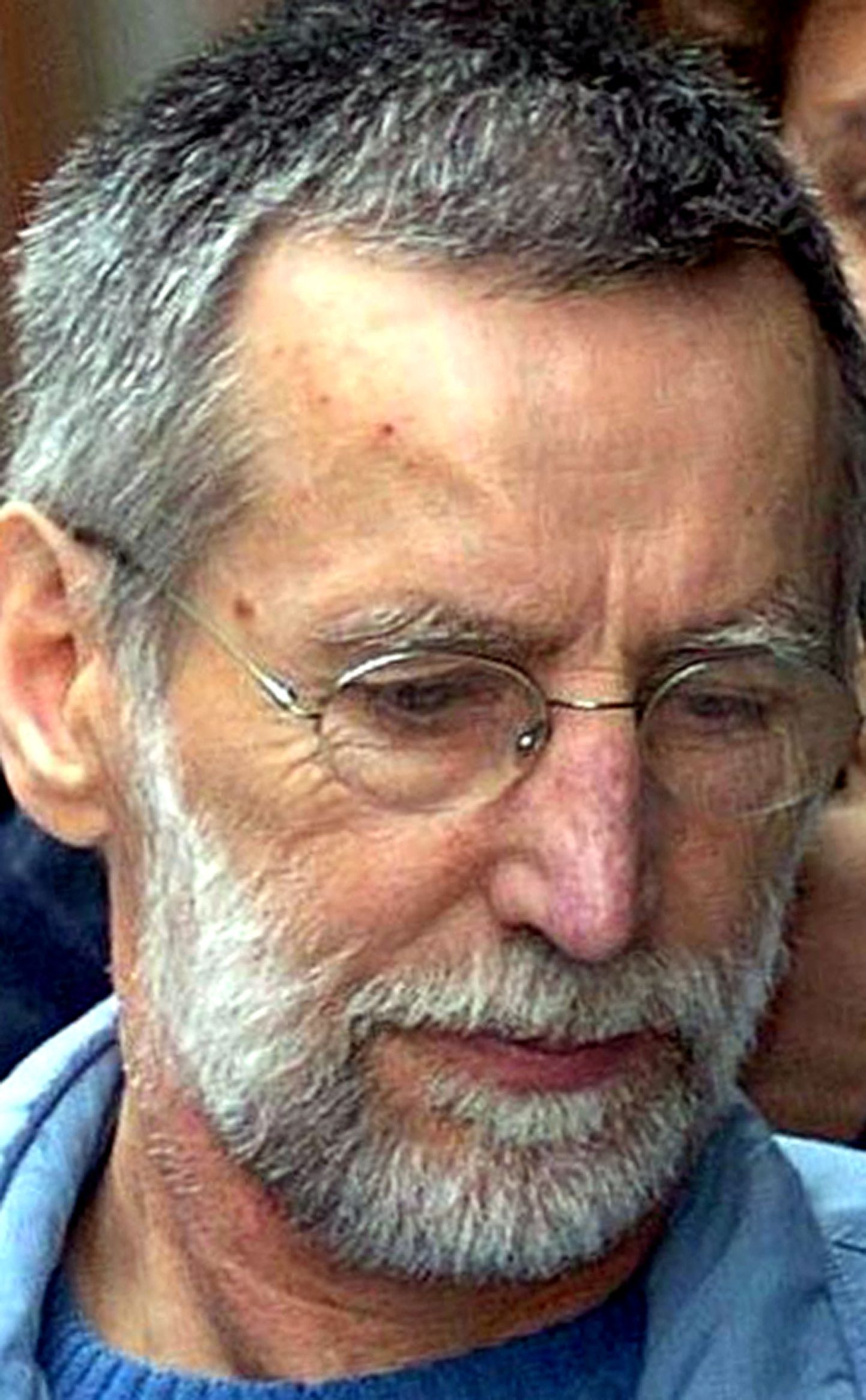 Prantsuse sarimõrvar Michel Fourniret 1. juunil 2004 Dinanti kohtus. Ta suri 10. mail 2021 Pariisi haiglas