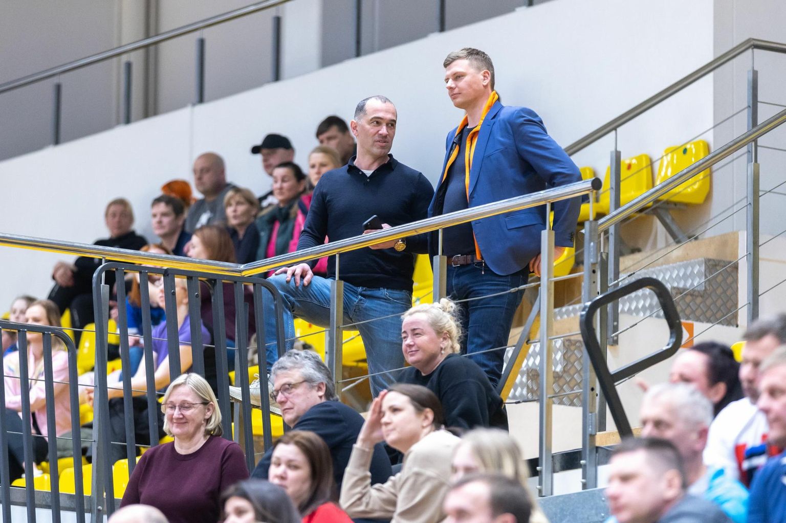 Tarva uued juhid: tegevjuht Tanel Suslov (seisab vasakul) ja klubi omanik Mart Riga.