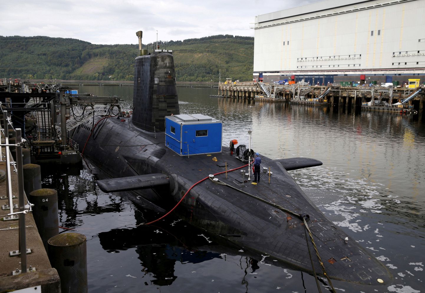 Briti tuumaallveelaev Šotimaa sadamas. Foto on illustreeriv.