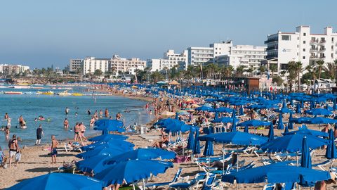 В Дубае открыли первый в мире круглосуточный пляж только для женщин