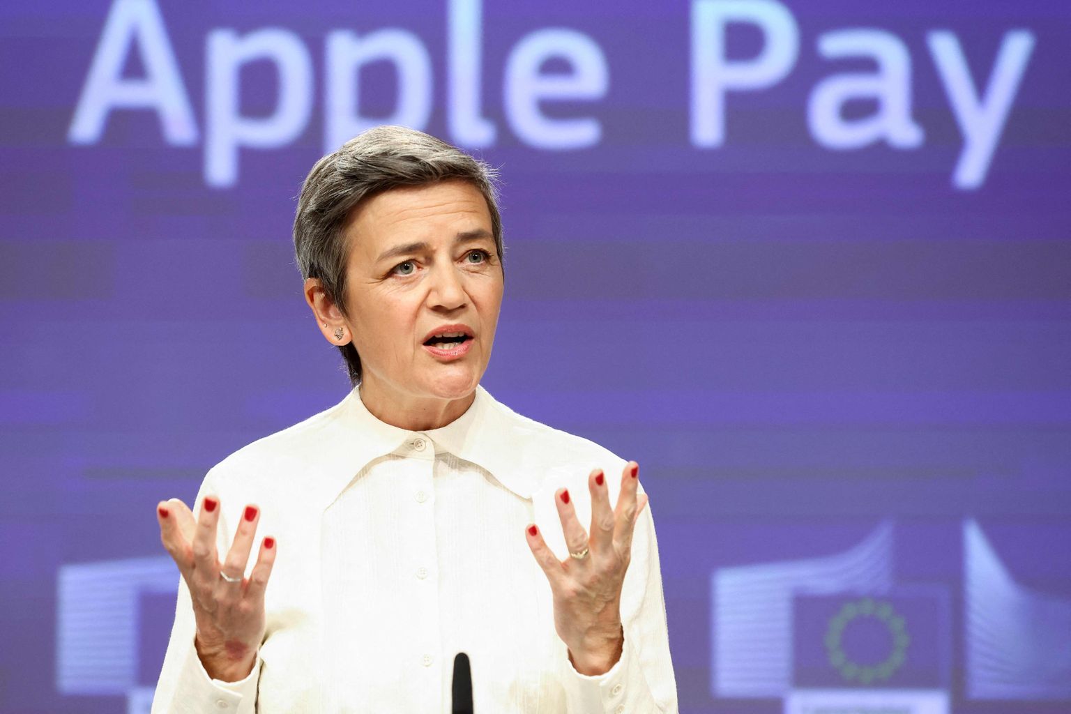 Euroopa Komisjoni asepresident  Margrethe Vestager 2.mail Brüsselis  Apple'it puudutavaid süüdistusi selgitamas.