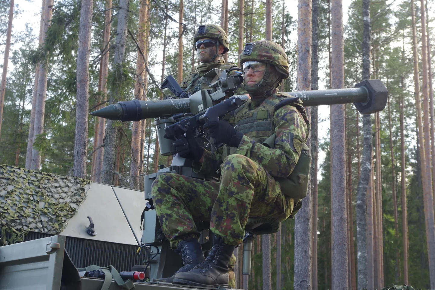 2. jalaväebrigaadi suurtükiväepataljoni turvalisuse eest peab hea seisma õhutõrje.