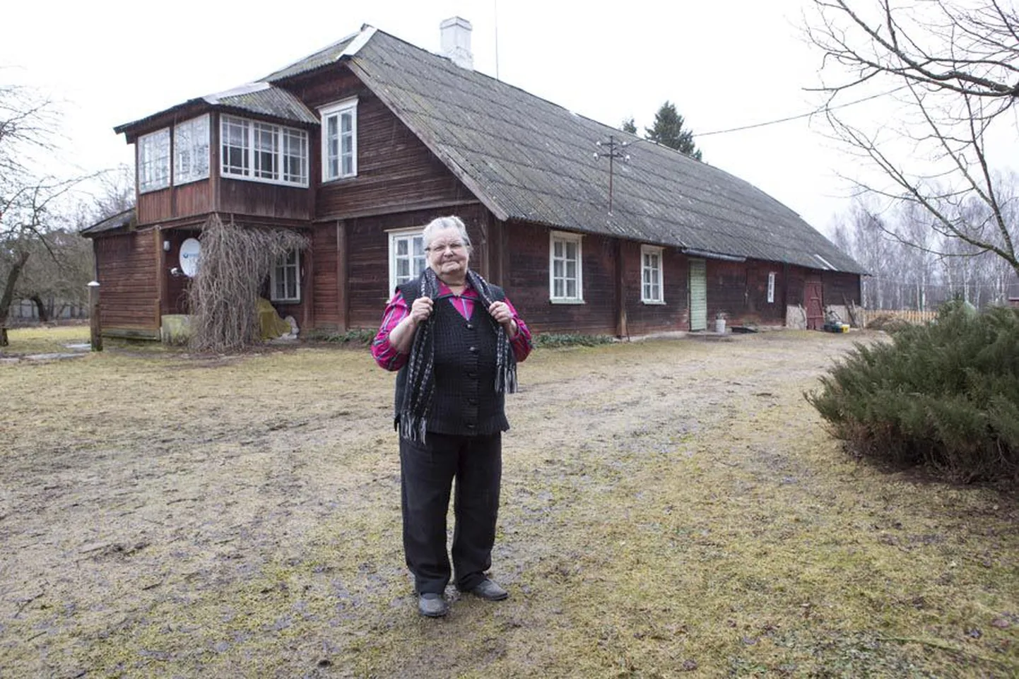 Üsna Karksi valla piiri ääres asuv Tätta talu on Aime Aasamäe sünni­kodu ja ühtaegu kultuurimälestis. Mõlemad on üle elanud raskeid aegu, kuid pole alla vandunud.