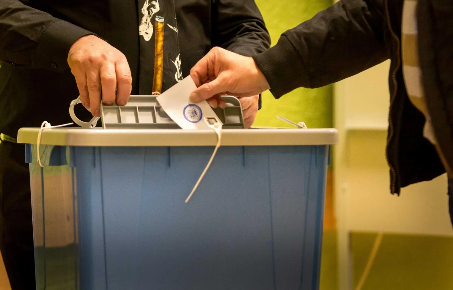 Pärnumaa seitsmes vallas pürib tänavu volikogudesse 740 inimest.