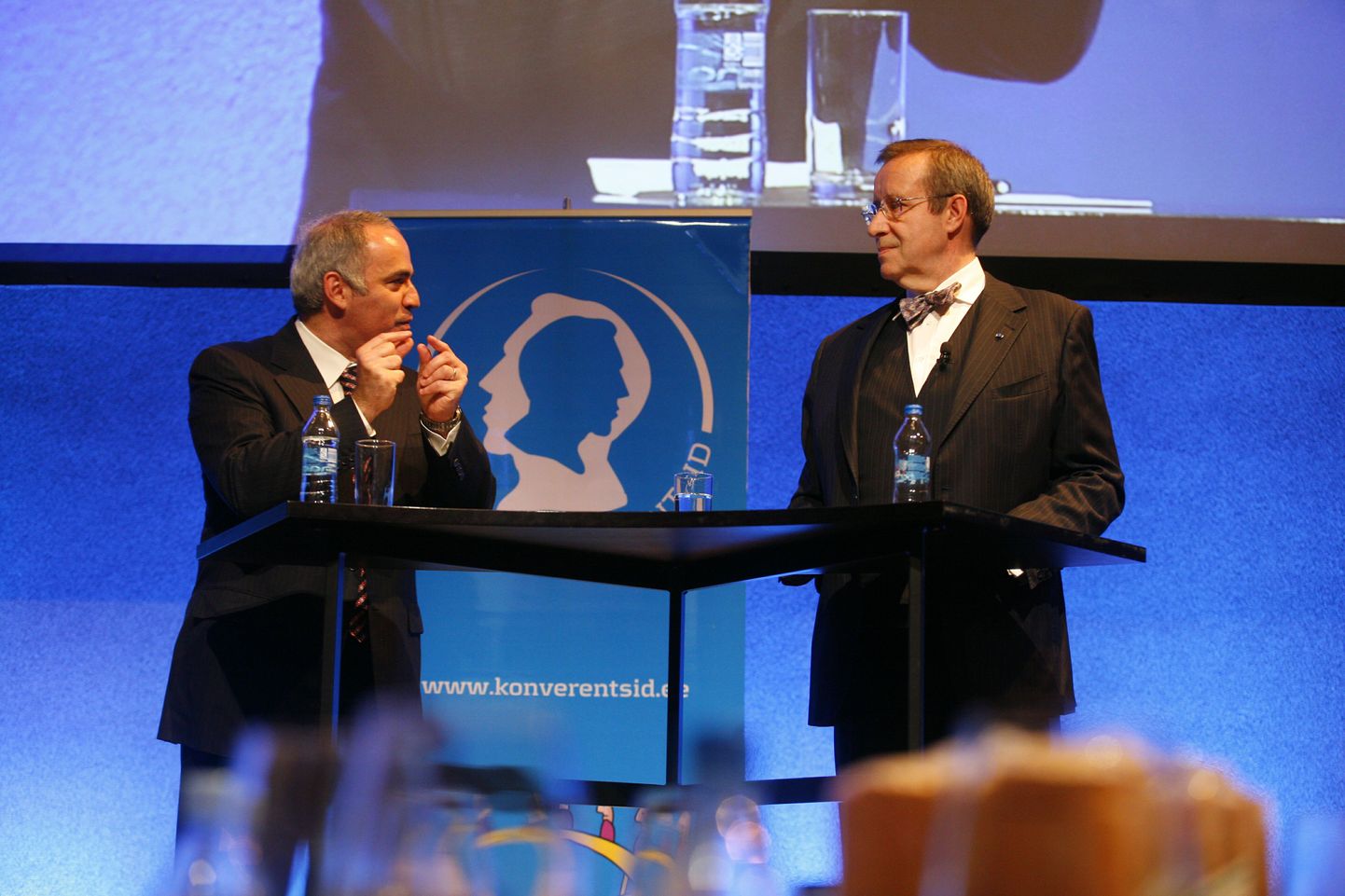Pärnus toimunud finantskonverentsil arutlesid innovatsiooni teemadel malelegend Garri Kasparov ning president Toomas Hendrik Ilves.