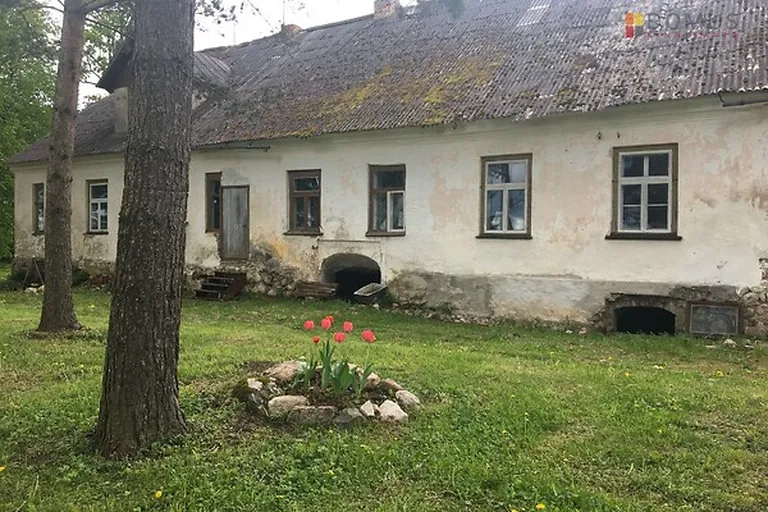 Pakaste mõis.