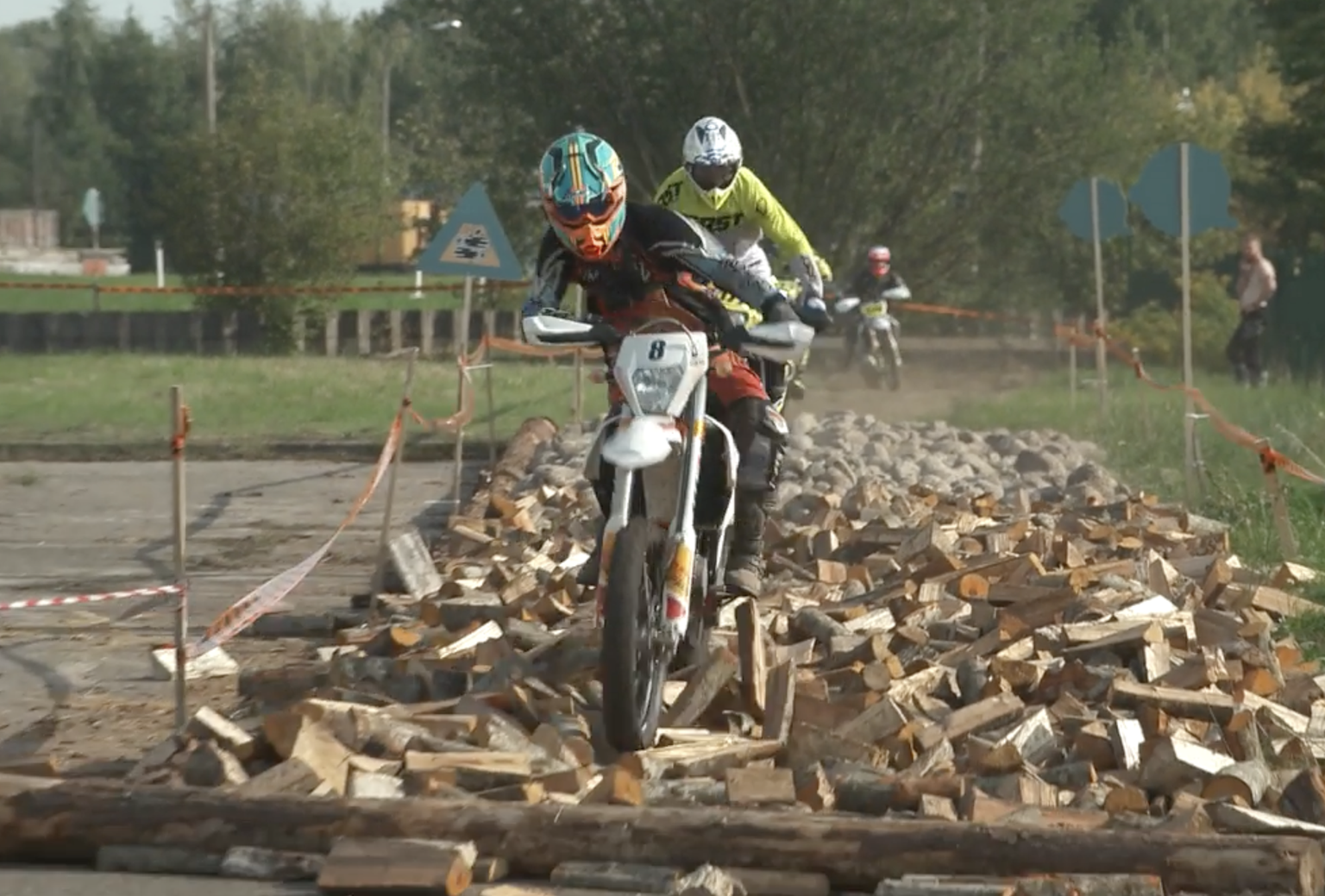 Enduro sacensības Zaķusalā