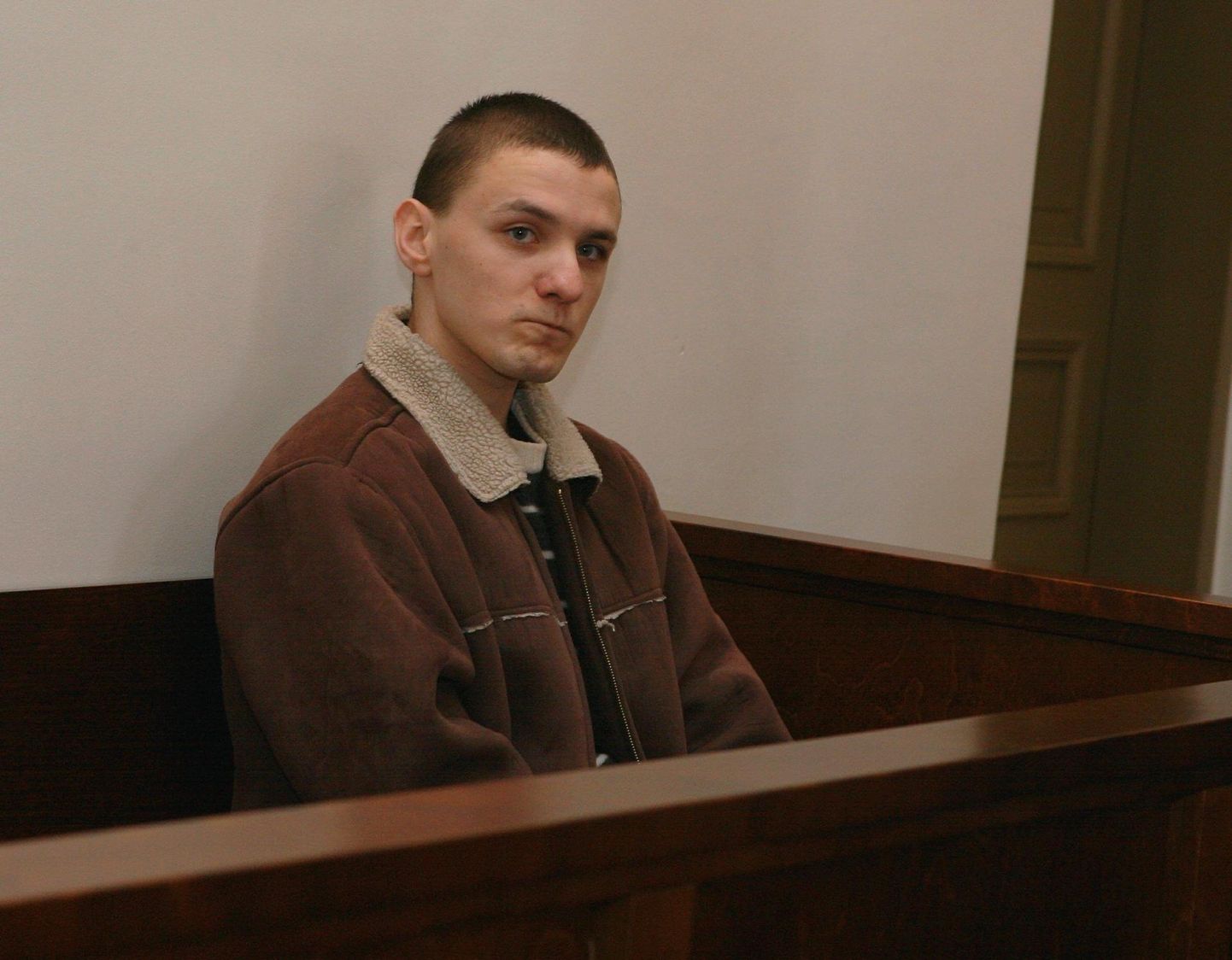 Kohus otsustas esmaspäeval jätta taksojuhi tapmises süüdi mõistetud Andrei Karanets tingimisi enne tähtaega vangistusest vabastamata.