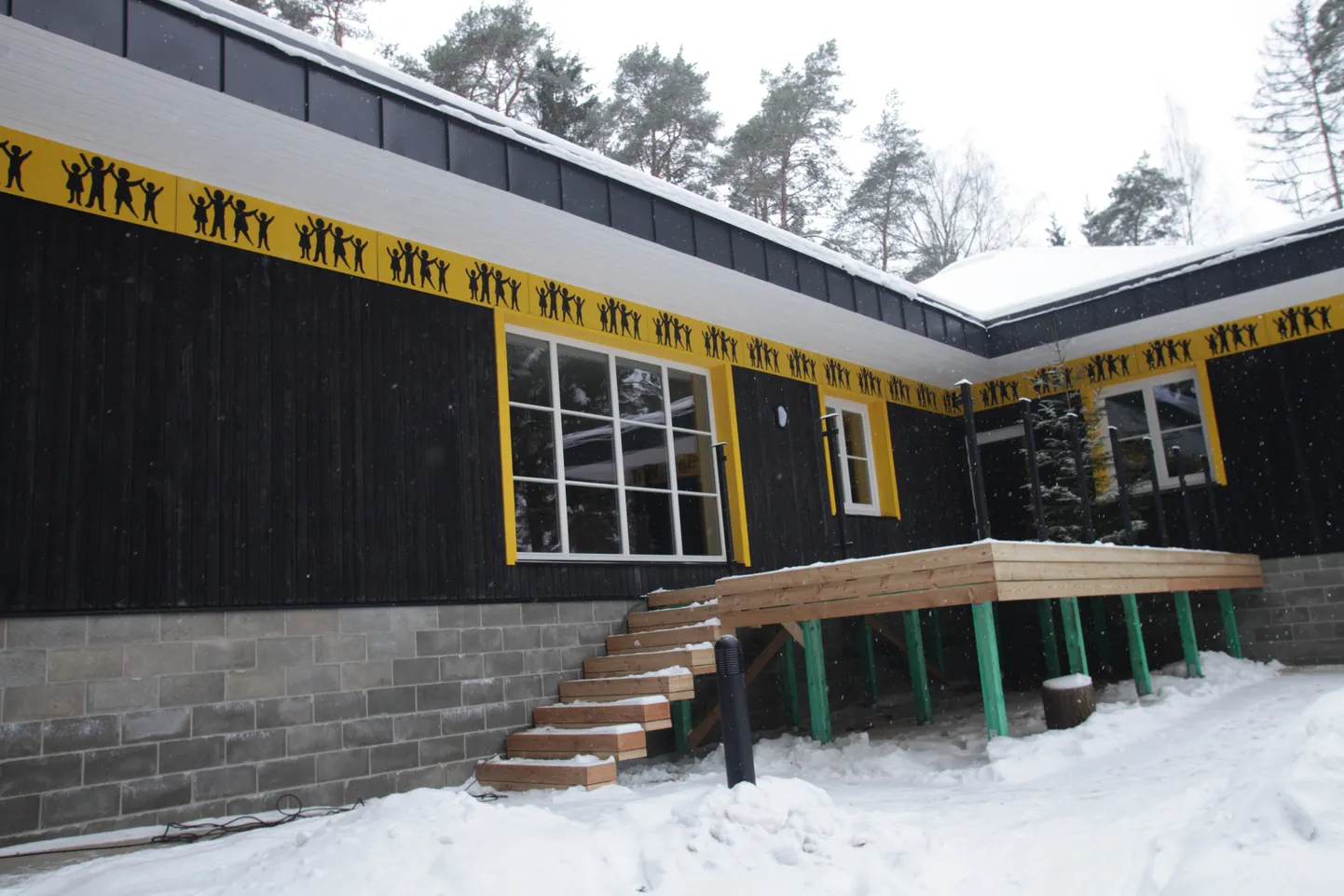 Elva väikelastekodul valmisid peremajad.