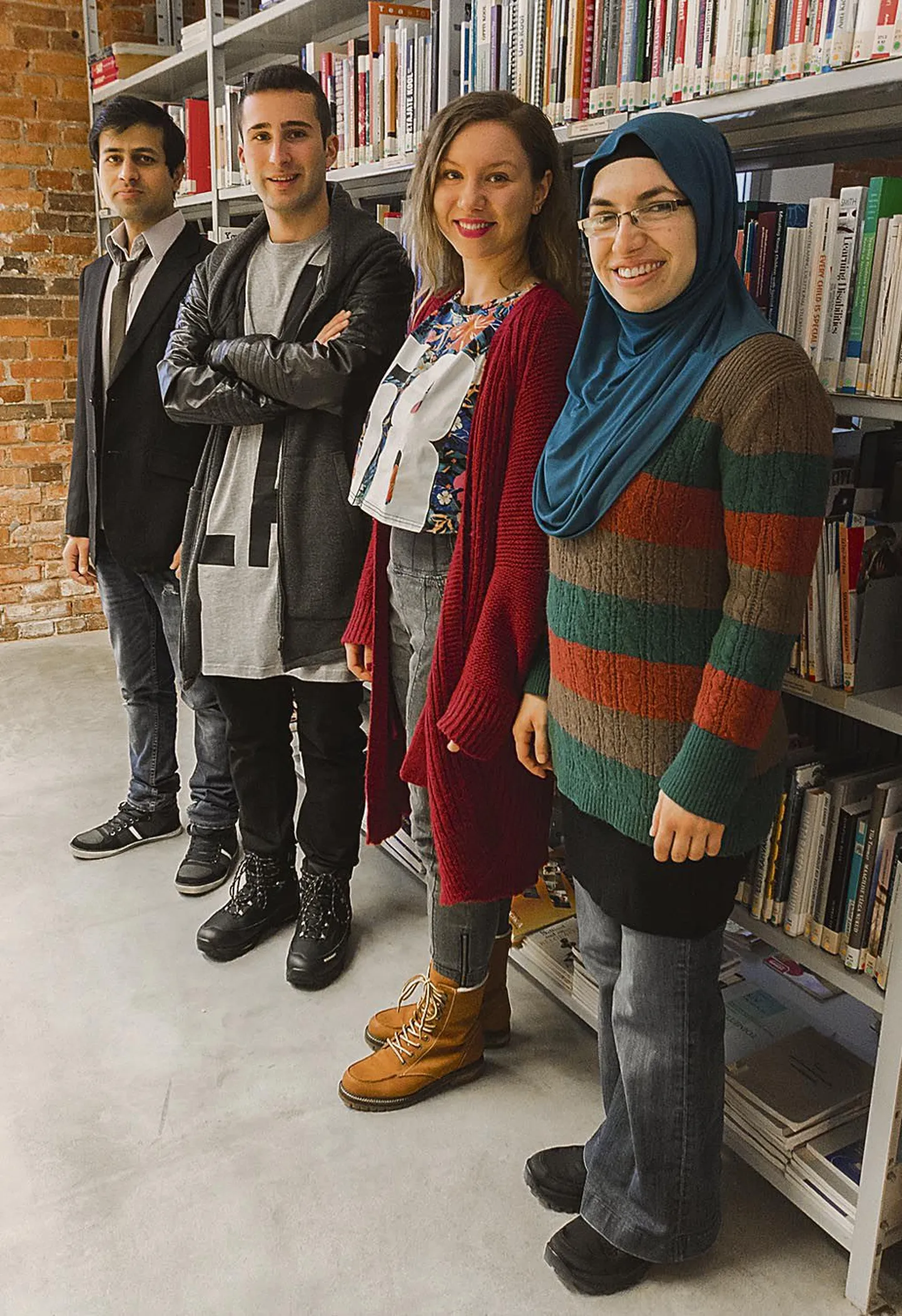 Pakistanlane Humair, Türgist pärit Turgut, poolatar Marta ja bulgaarlanna Milena õpivad Tartu ülikooli Pärnu kolledžis heaolu- ja spaateenuste disaini ja juhtimist.