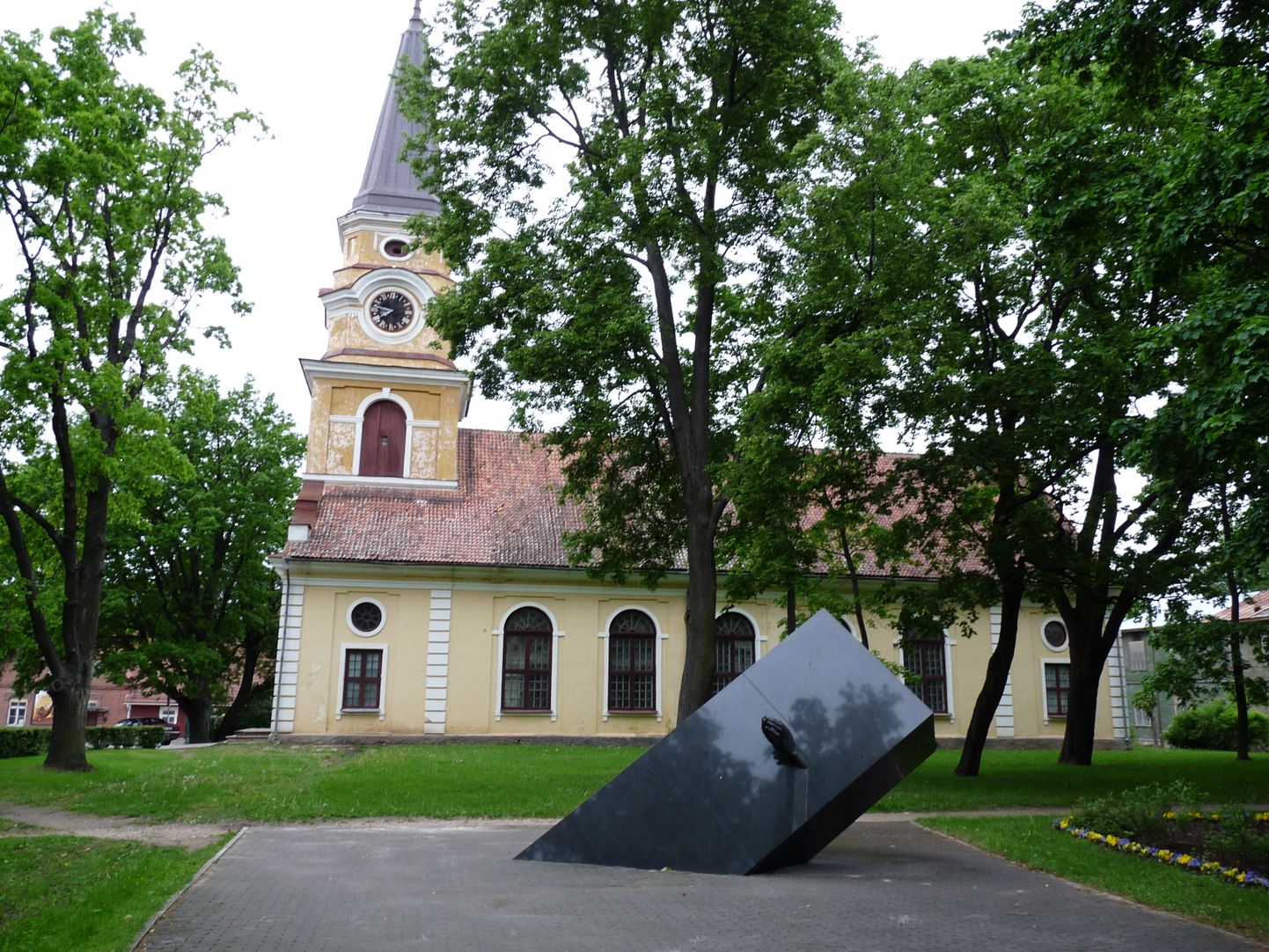 Estonia mälestusmärk Võrus