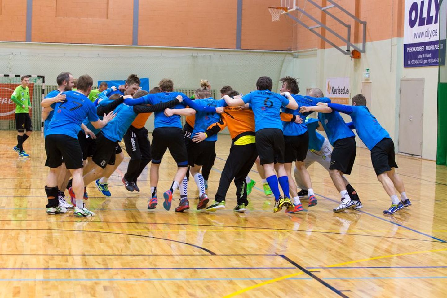 Viljandi käsipallimeeskond lõpetas hooaja Eesti meistrivõistluste pronksmedaliga.