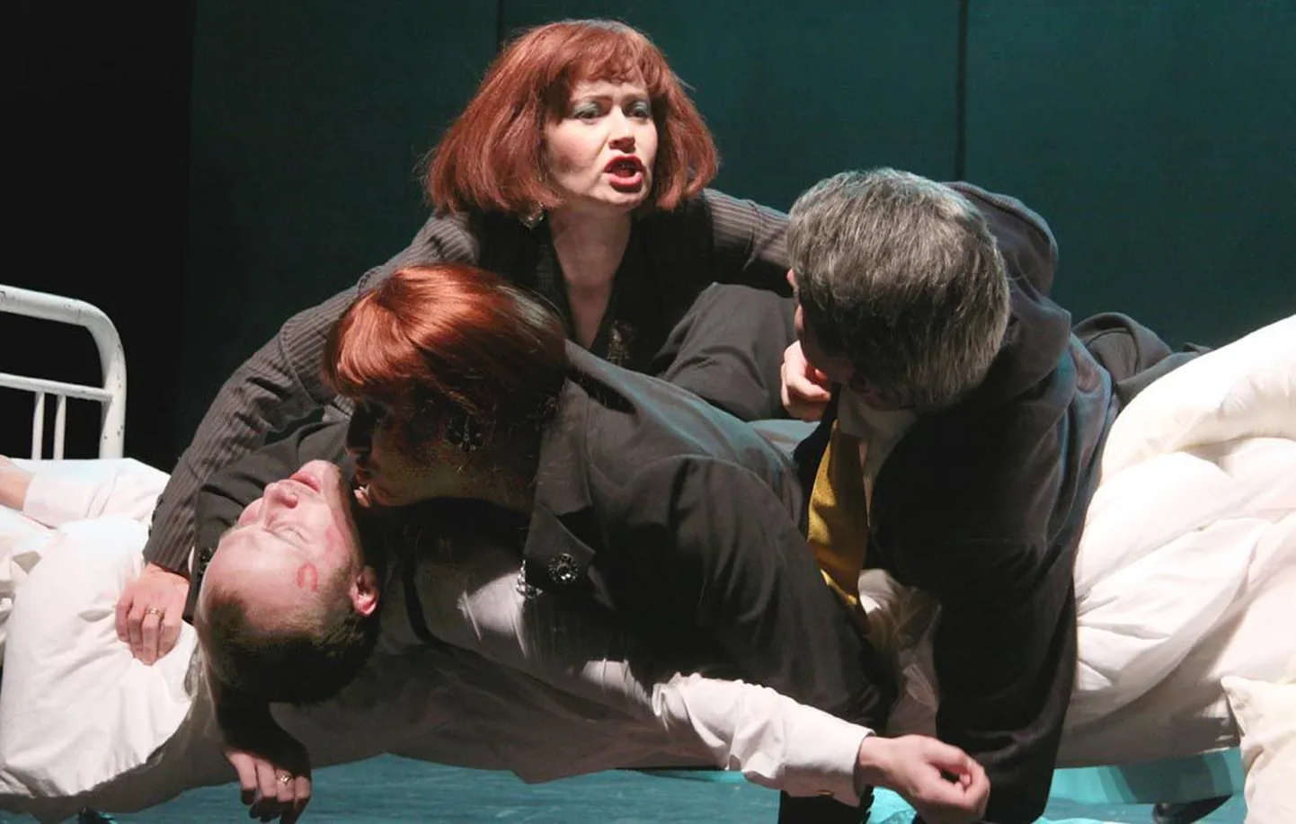 Endla teatri etendus "Revident"