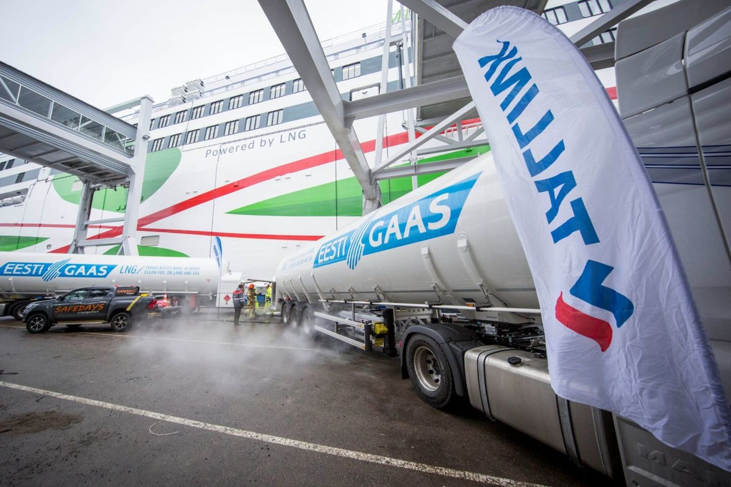 Nii käib Tallinki värskeima laeva Megastar tankimine.