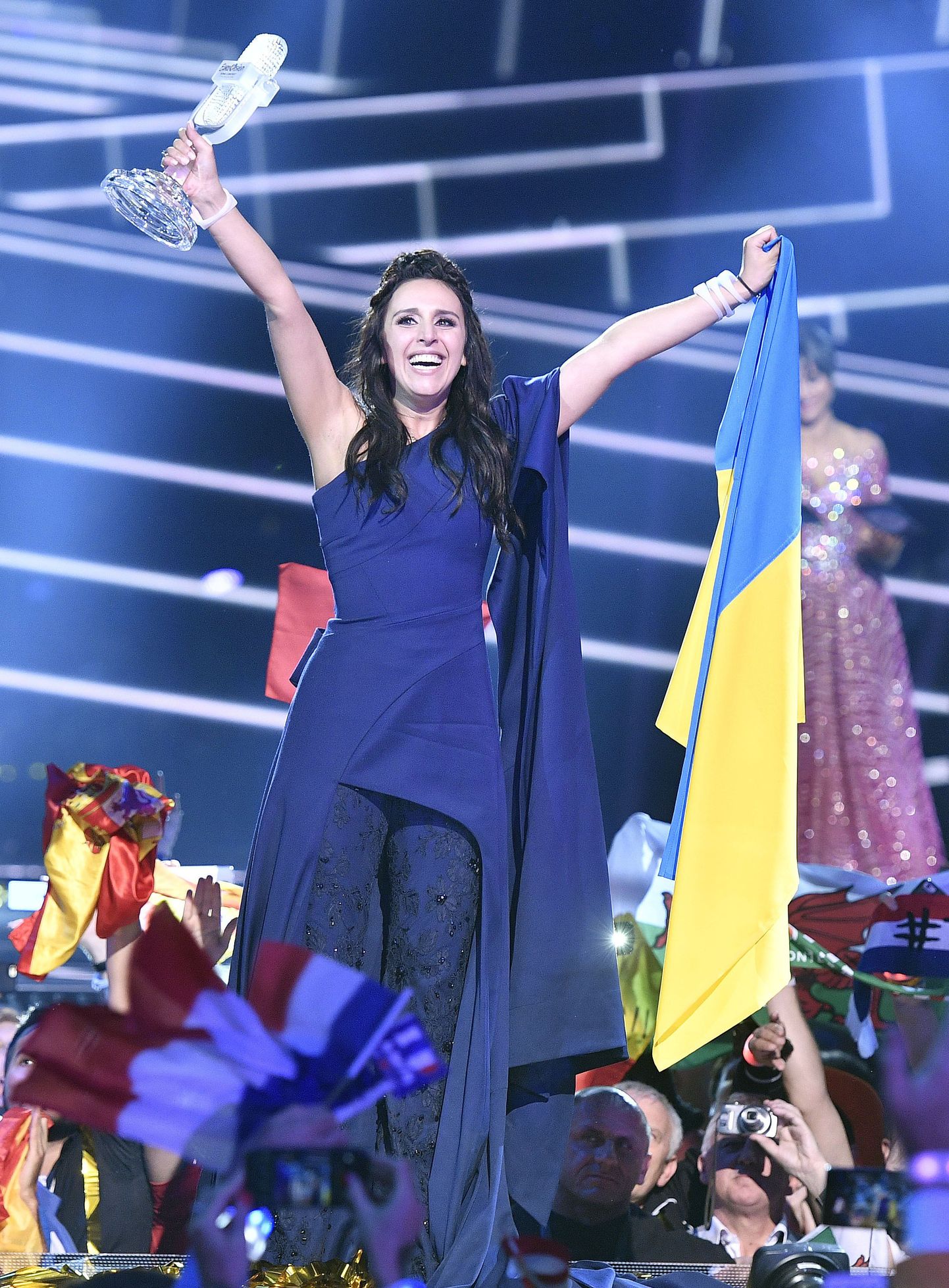 Stockholmis toimunud 61. Eurovisiooni lauluvõistluse võitis Ukraina esindaja Jamala