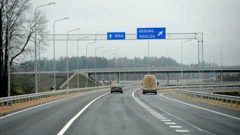 Uz ceļiem sāk darboties 23 stacionārās videokameras
