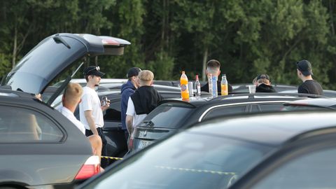 Politsei saatis hiphopifestivalilt kümme autojuhti narkoekspertiisi