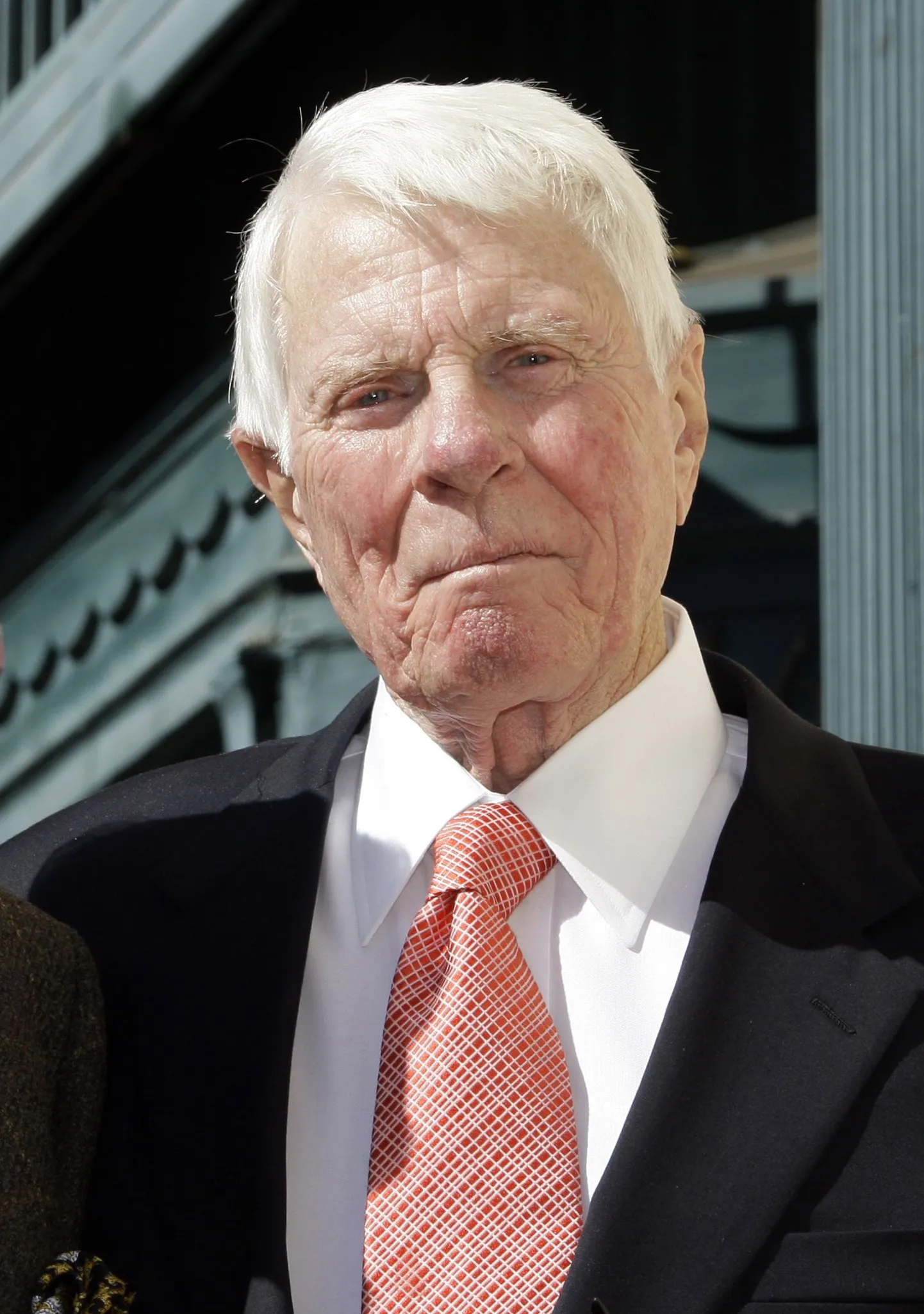 Peter Graves