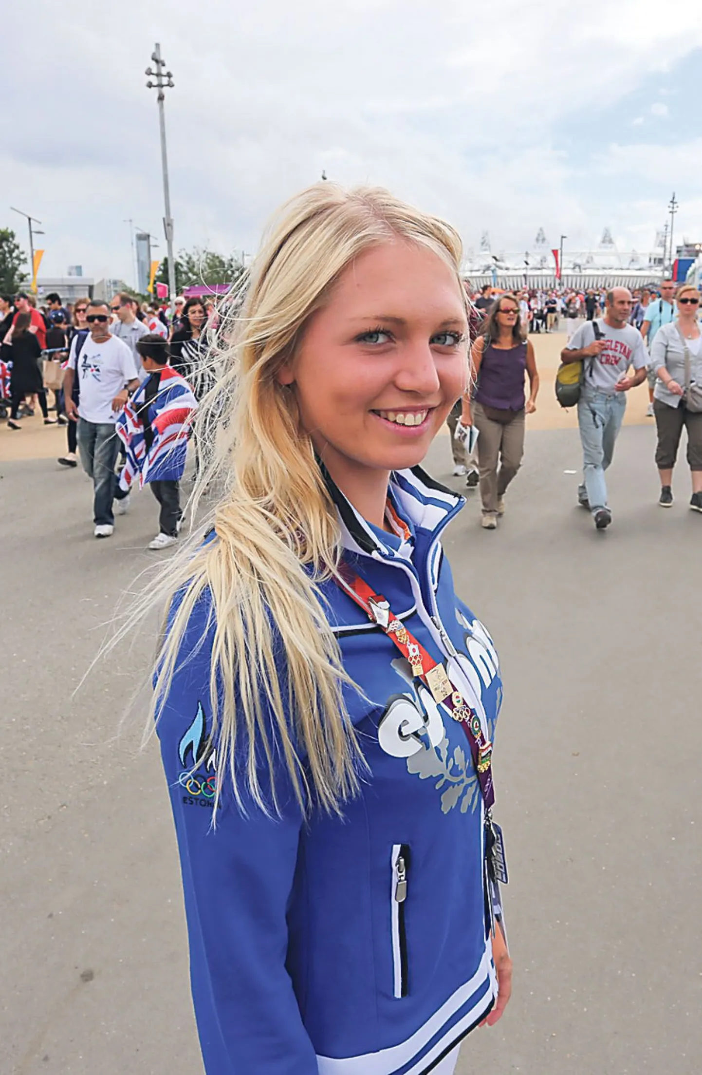 Eesti delegatsiooni pesamuna, Pärnu piiga Reena Pärnat võistles oma esimestel olümpiamängudel vibulaskmises vapralt ja värisemata.
