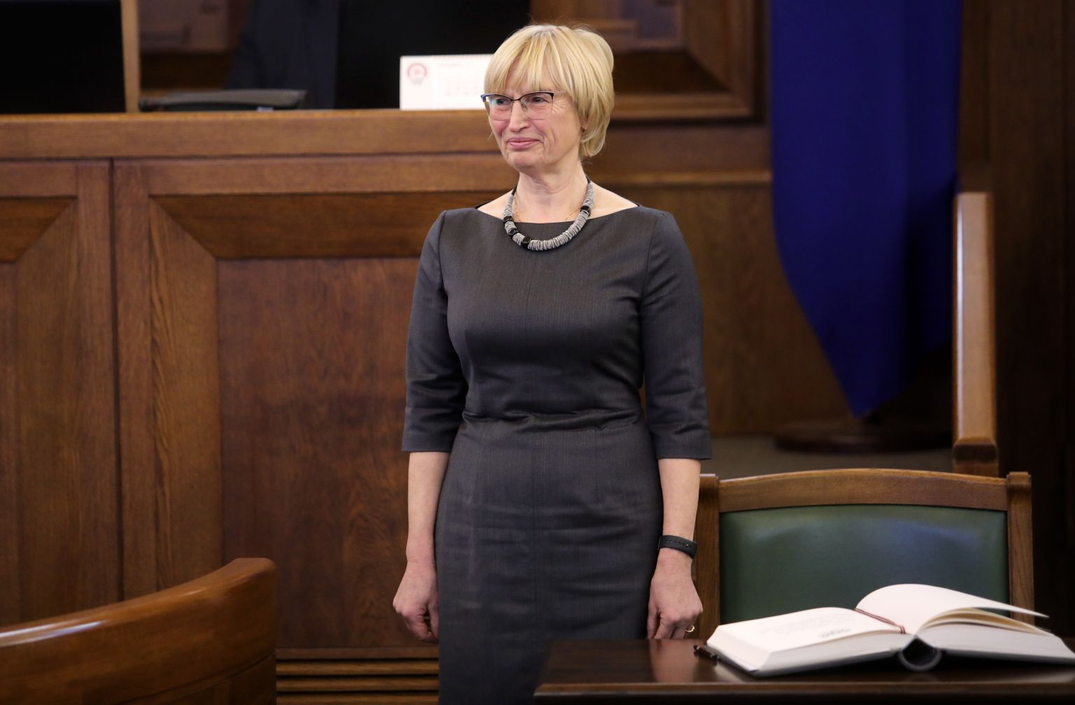 14. Saeimas deputāte Ingrīda Circene pēc zvēresta jeb svinīgā solījuma nodošanas Saeimas sēdes laikā.