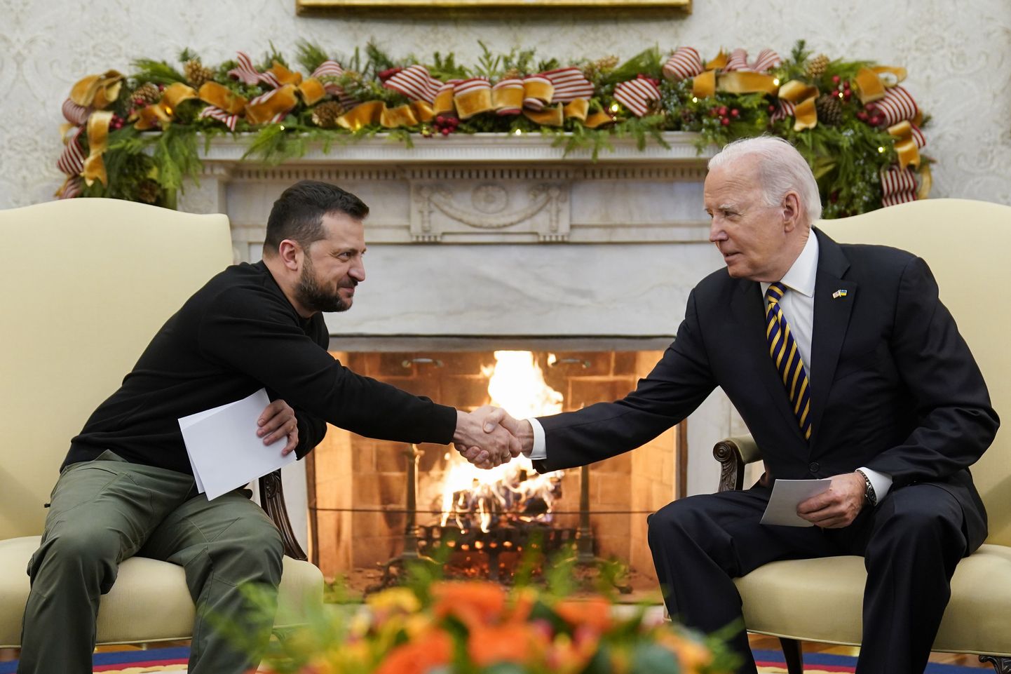 USA president Joe Biden (paremal) ja Ukraina ametivend Volodõmõr Zelenskõi Valges Majas 12. detsembril 2023.