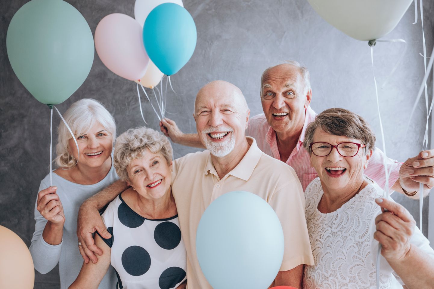 Счастливые пенсионеры. Иллюстративное фото