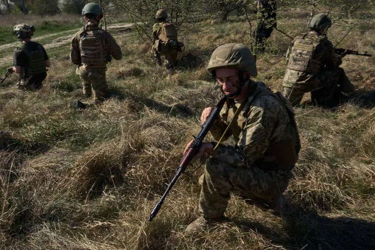 Украине нужны не только техника и вооружения, но и солдаты, которых надо не только мобилизовать, но и обучить