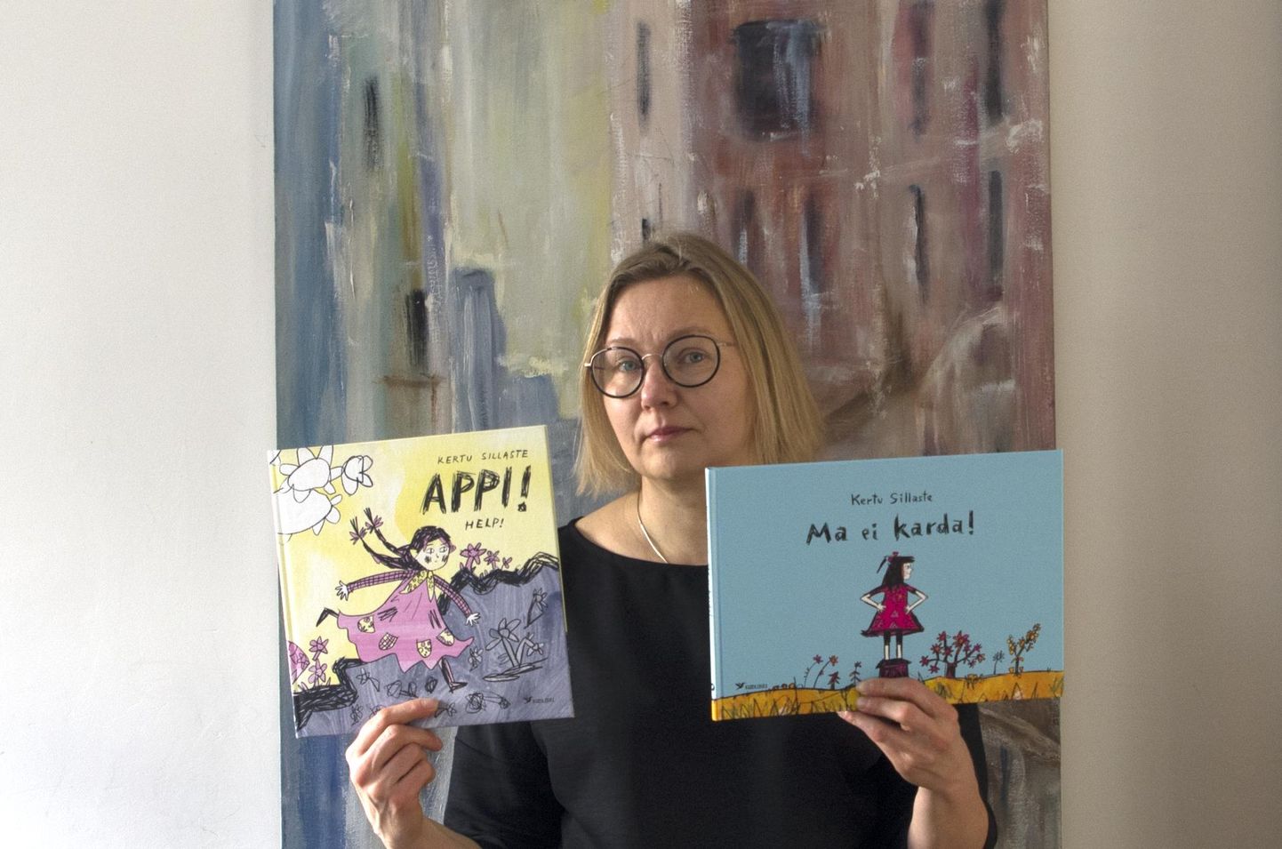 Kertu Sillaste on avaldanud sõnadeta lasteraamatud «Appi!» (2021) ja «Ma ei karda!» (2022).