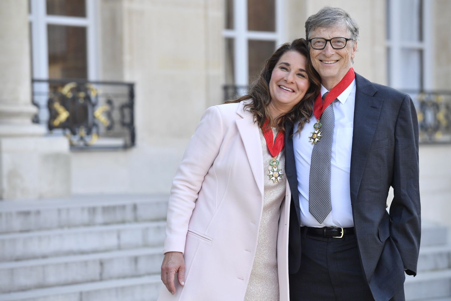 Bill ja Melinda Gates 21. aprillil 2017 Prantsusmaal Pariisis, kus neile anti Prantsuse Auleegioni orden