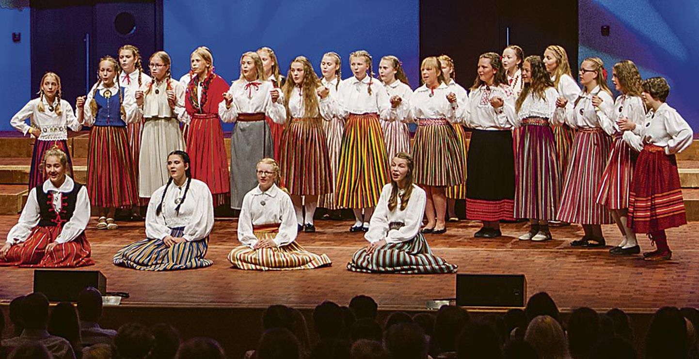 Kümnendast koorifestivalist võtsid tänavu osa Eesti, Leedu ja Soome koorid.