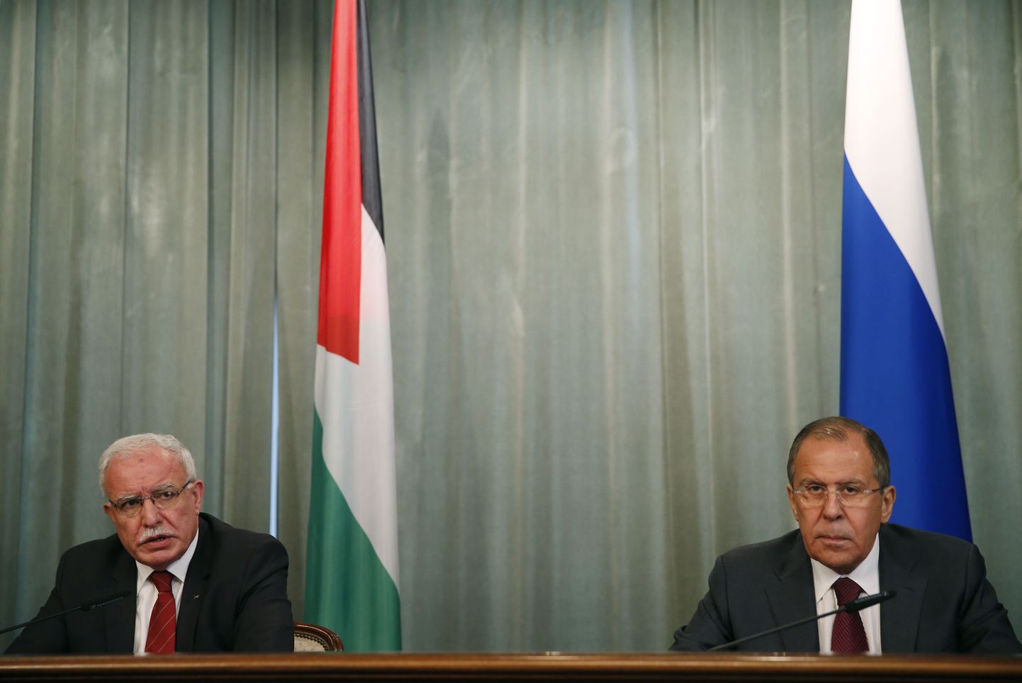 MOSCOW, RUSSIA - JUNE 8, 2016: Russia's Foreign Minister Sergei Lavrov (R) and Palestine's Foreign Minister Riyad al-Maliki give a joint press conference following their talks. Mikhail Japaridze/TASS