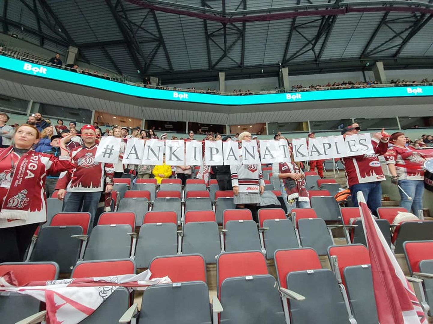 Rīgas "Dinamo" līdzjutēji aicina atkāpties komandas galveno treneri Ģirtu Ankiānu