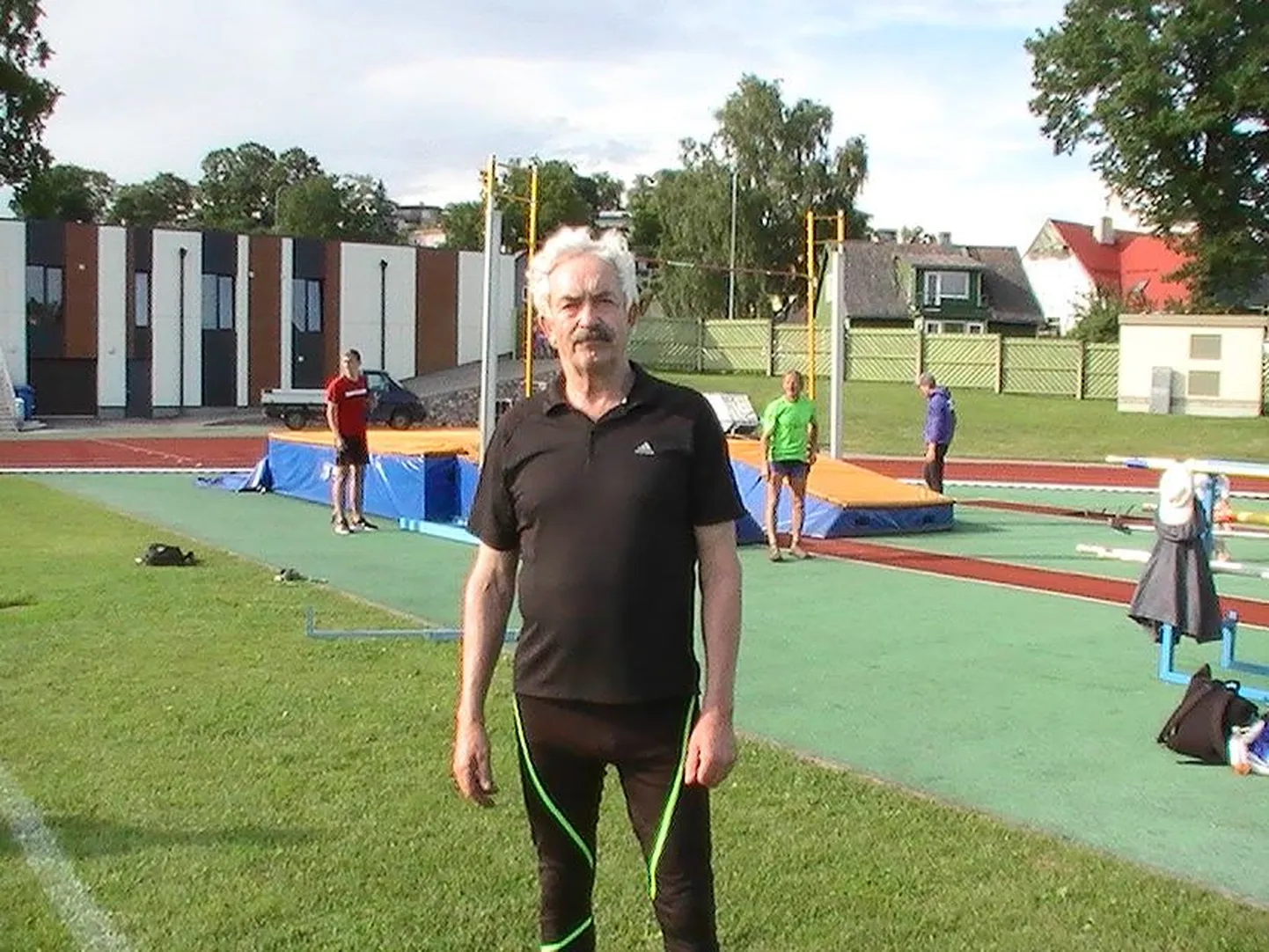 Elmo Oidermaa.