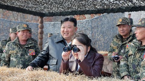 Kim Jong-un tõstis Putini libavalimistega samal ajal kilbile oma pärija
