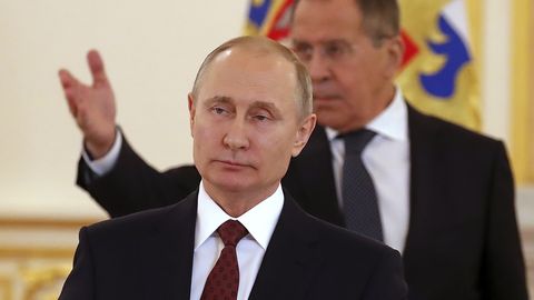 Эксперты: ответные санкции России не смогут сильно навредить США и Евросоюзу, сильнее они бьют по ее собственной экономике