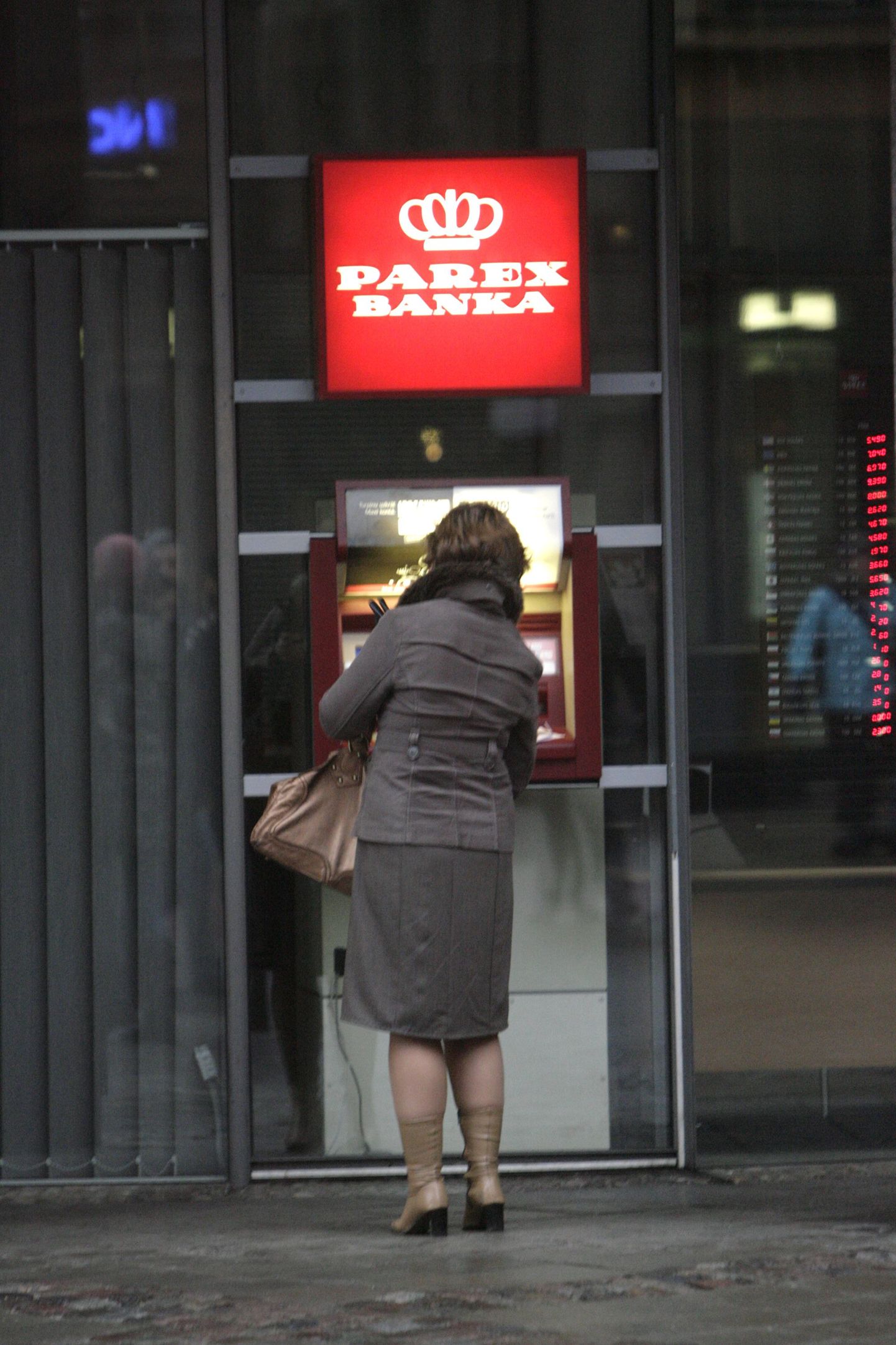 Parex panga sularahaautomaat Riias