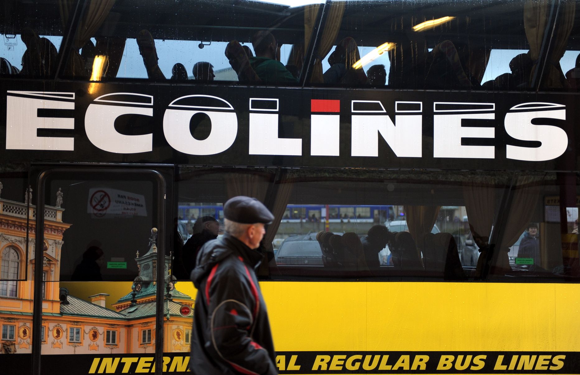 Автобус компании Ecolines на Рижском Международном автовокзале
