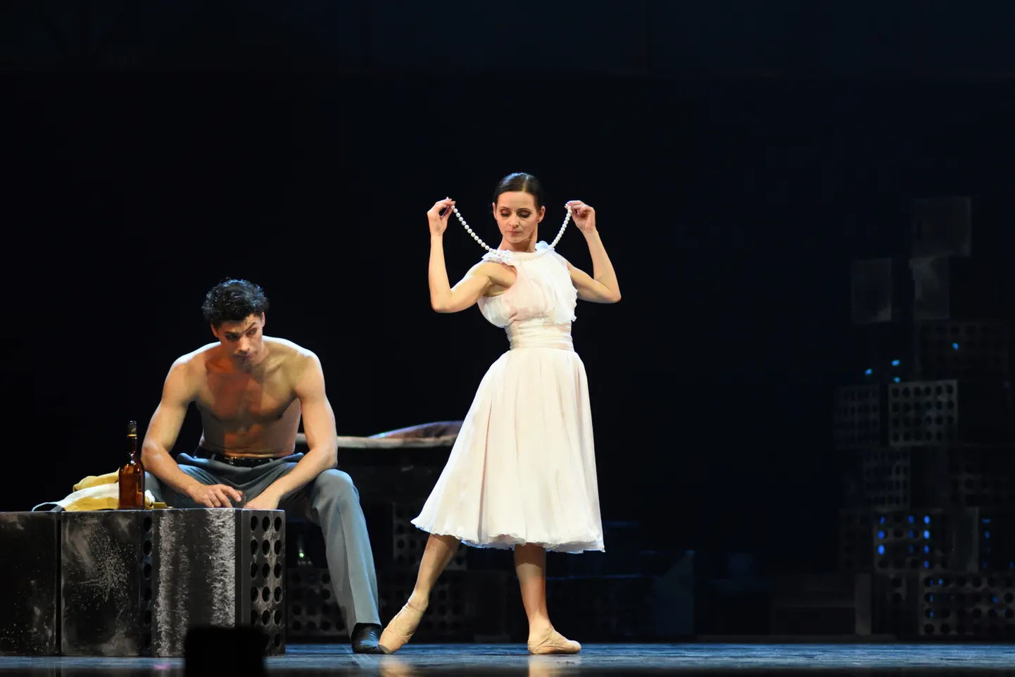 Anatoli Arhangelski (Stanley) ja Luana Georg (Blanche).