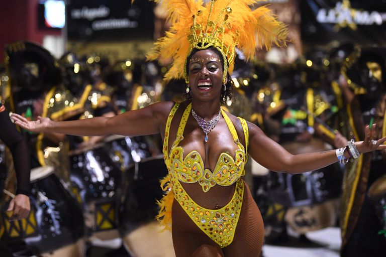 Uruguays Montevideos toimub maailma pikim karneval, mis kestab üle 40 päeva