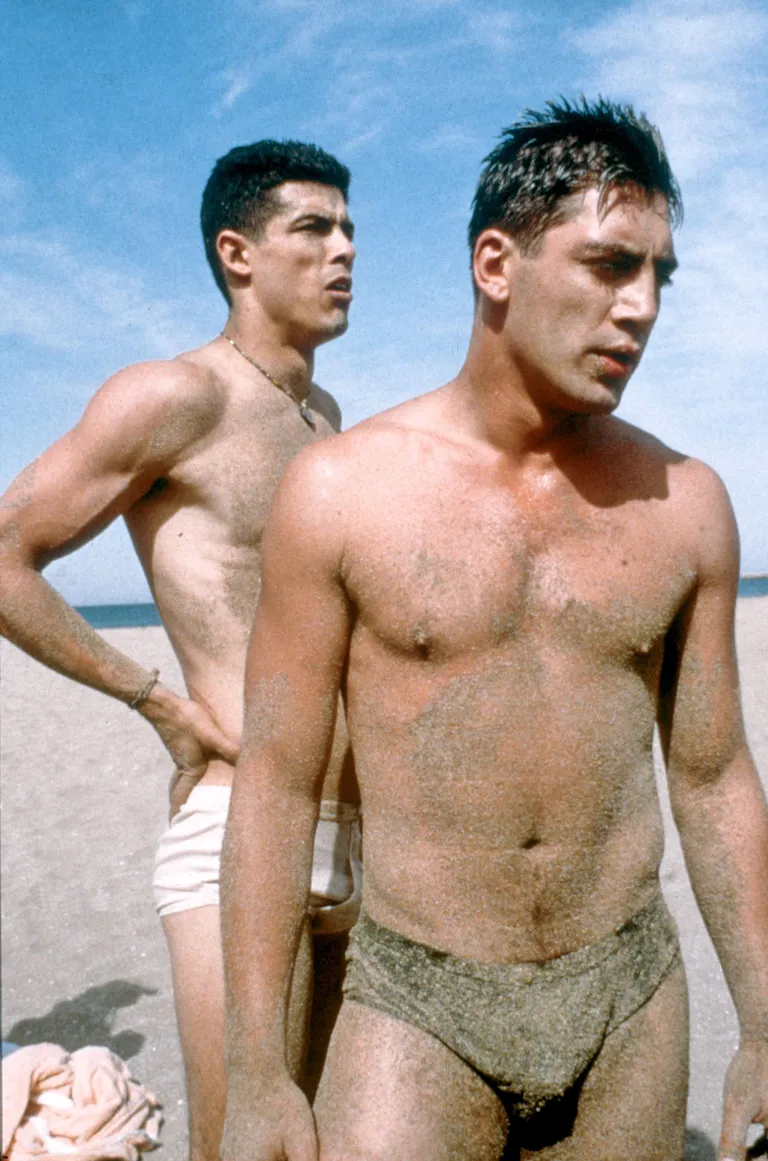 Noor Javier Bardem filmis «Golden Balls / Huevos de oro» (1993)