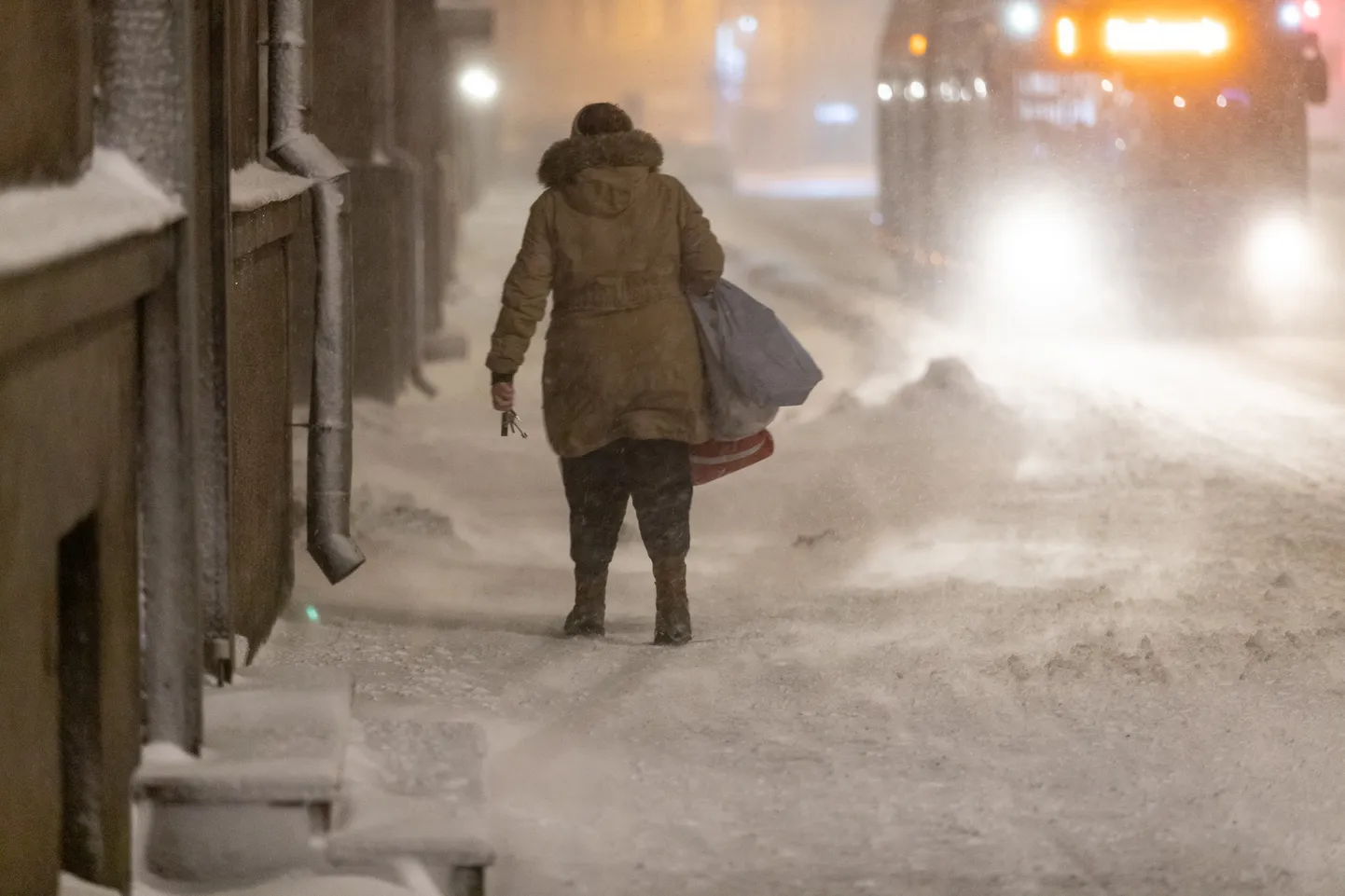 20.01.2022. Tallinn. Lumetorm Tallinnas. Foto Eero Vabamägi, Postimees